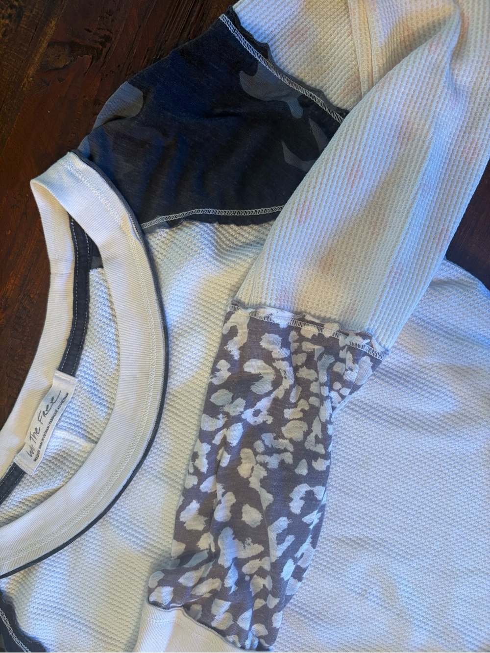 We The Free Long Sleeve tops — Rust, Cream, Light blue-Gray - Picture 6 of 8